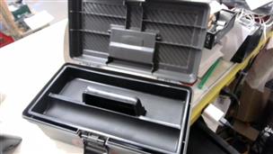 RUBBERMAID CASTROL TACKLE BOX Very Good